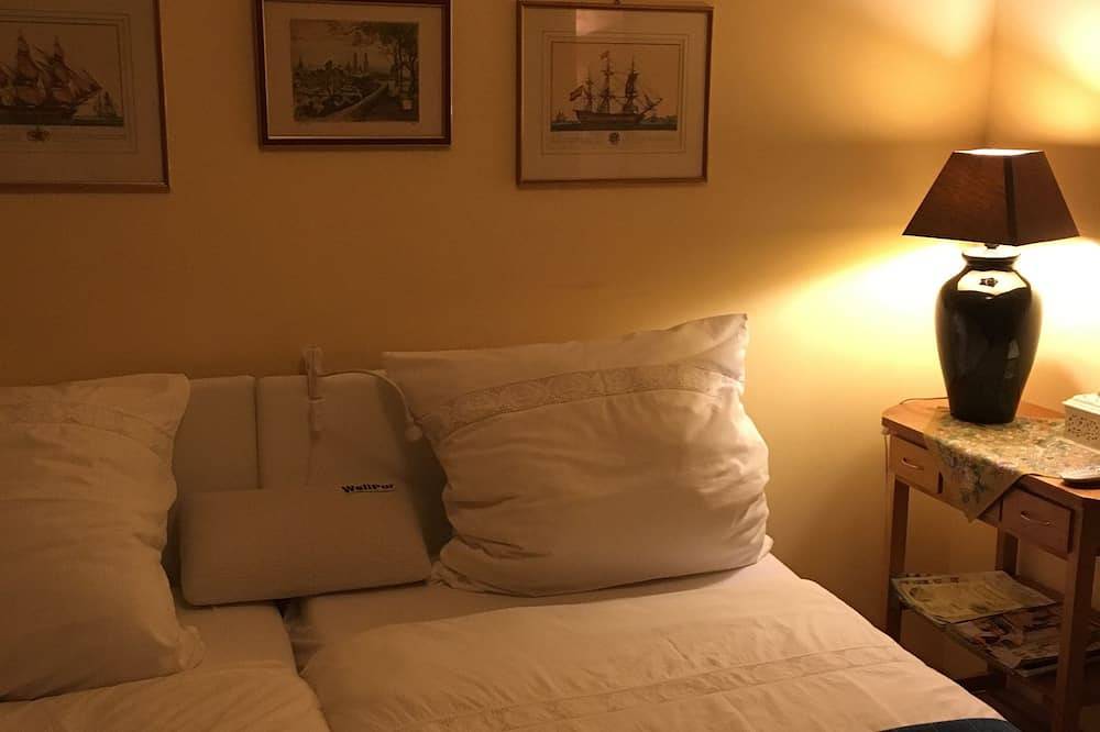 Ganze Wohnung, 2- 1/2 Zi Dachterras.-Whg Klima Internet 1a-Lage Zentrum Heviz 50m zum Ther.See in Heviz, Keszthely und Umgebung