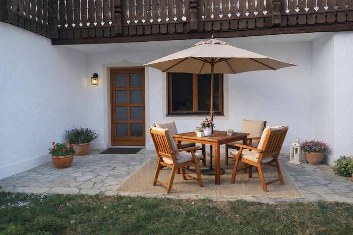 Ferienwohnung für 4 Personen, mit Ausblick und Garten, mit Haustier