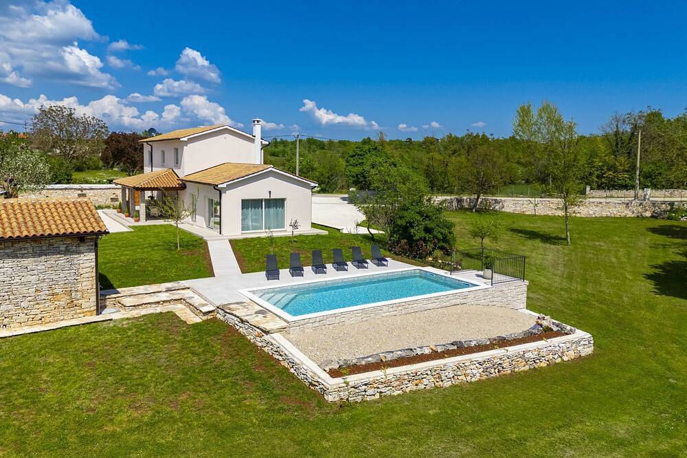Casa vacanza a Gimino a partire da 308€ a notte