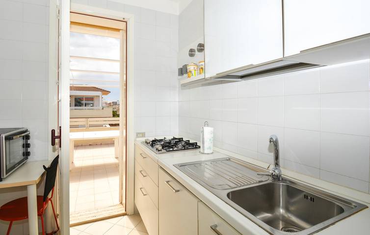 Appartement de vacances entier, Appartement vue mer avec WiFi, climatisation et parking près de la plage de Marina di Ragusa in Ragusa, Province de Ragusa