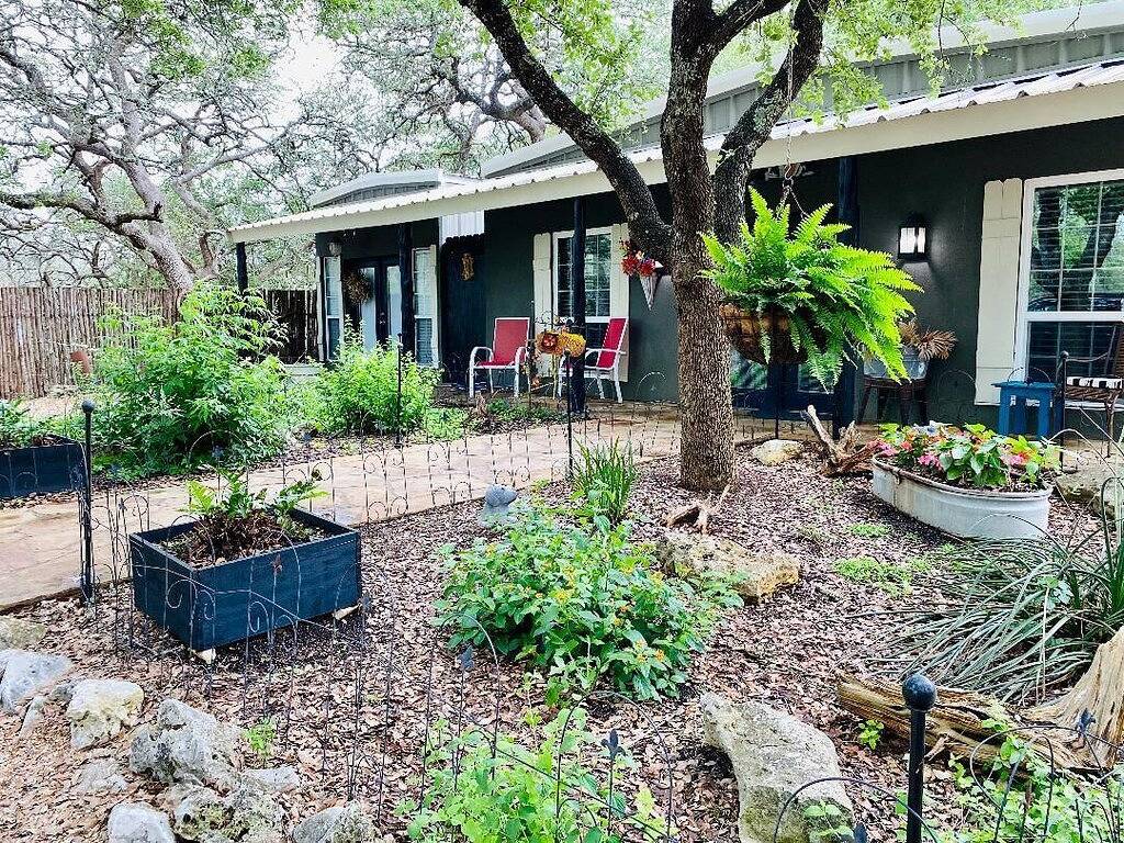 Ein haustierfreundliches Familienresort erwartet Sie im ruhigen Texas Hill Country in Comal County