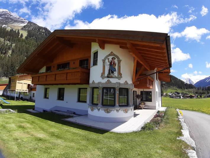 Bauernhof für 4 Personen, mit Balkon im Lechtal