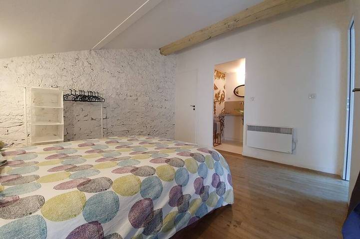 Location de vacances pour 5 personnes, avec terrasse et piscine à Olonzac - 4