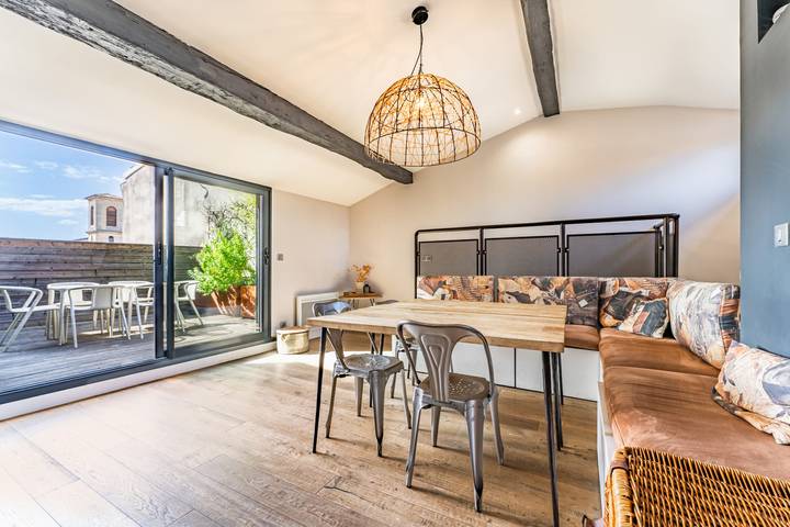 Appartement de vacances pour 6 personnes, avec terrasse, adapté aux familles à Bordeaux