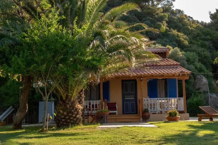 Maison de campagne pour 4 personnes, avec jardin et vue dans Ormos Panagias - 3