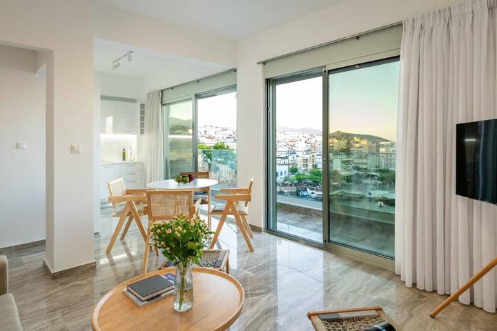 Apartamento de vacaciones para 4 personas, con vistas al lago además de vistas y balcón - 1