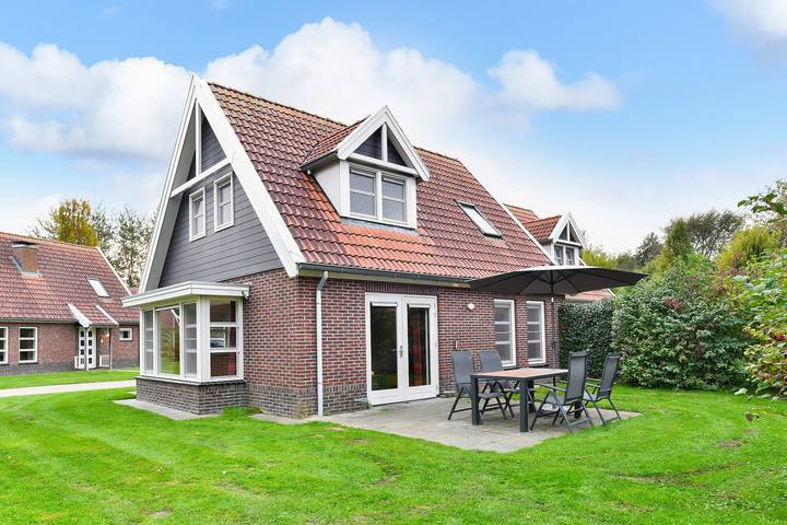 Bungalow voor 4 personen, met Balkon/Terras en Terras aan het Veluwemeer
