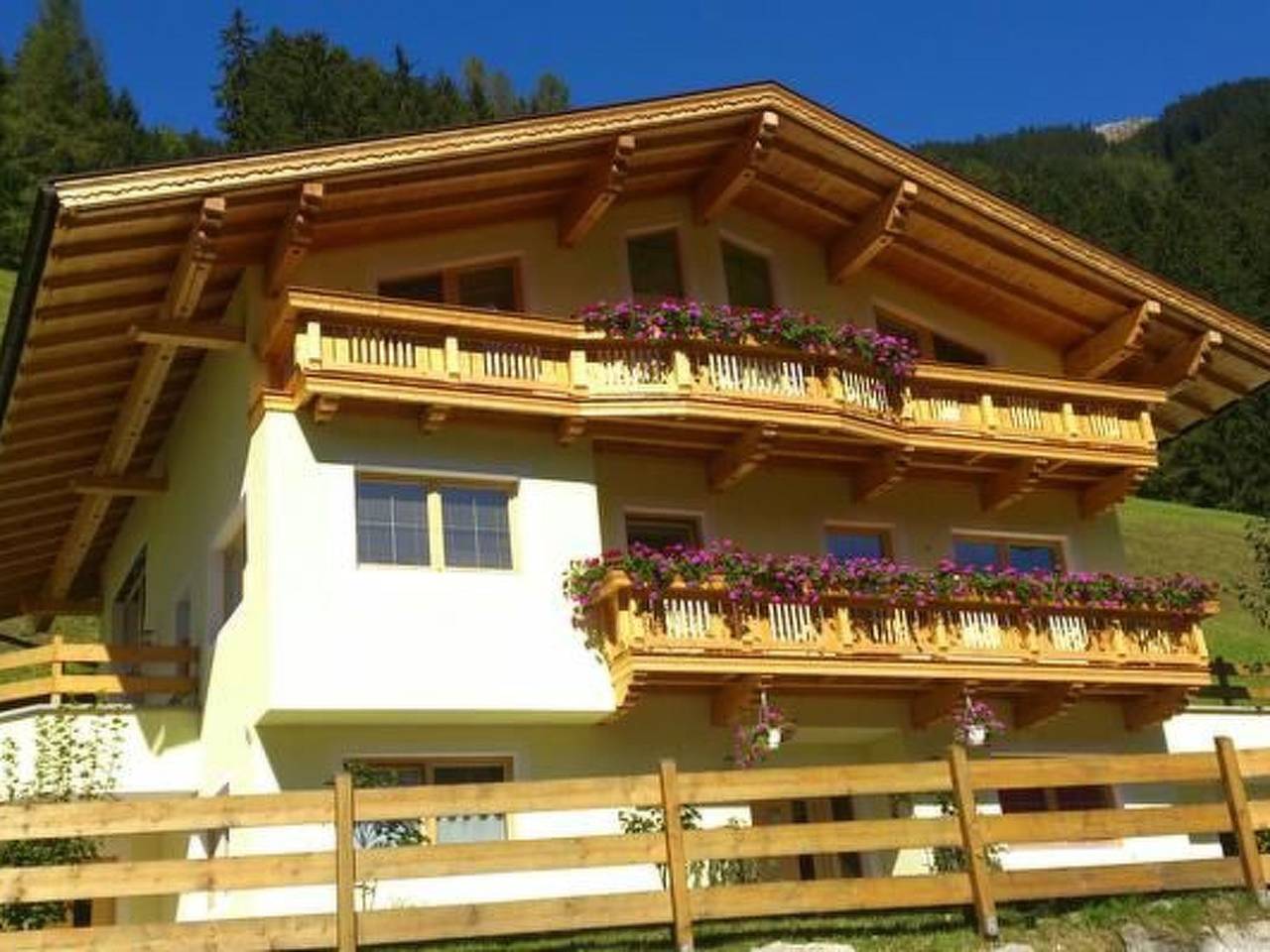 Ganze Wohnung, In Brandberg mit Garten in Brandberg, Zillertaler Alpen