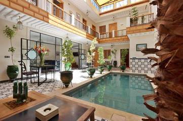 Maison d’hôte pour 4 personnes, avec vue ainsi que jardin et piscine, adapté aux familles à Marrakech