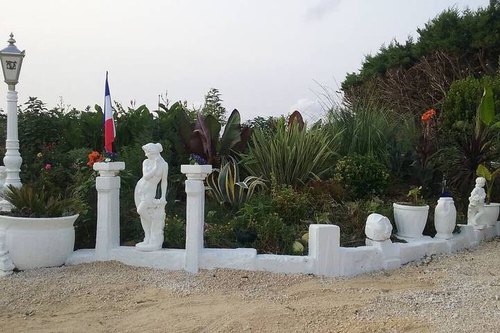 Gîte pour 6 personnes, avec terrasse et jardin à Saint-Romain-de-Benet