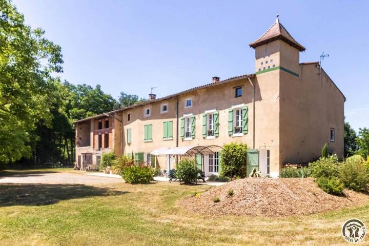 Gîte pour 4 personnes, avec jardin à Montaut (Ariège)