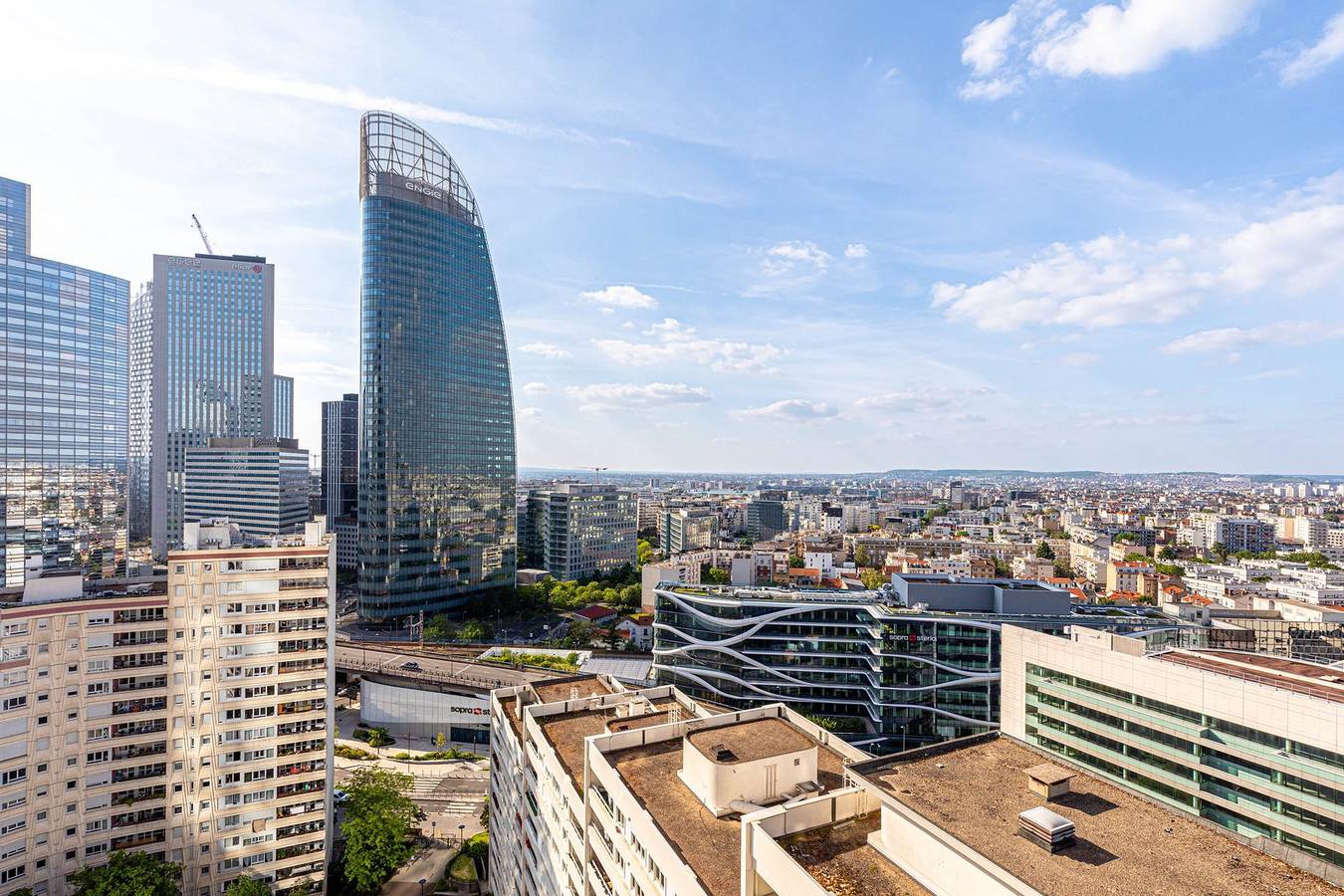 Apartamento entero, Guestready - Retiro sencillo con vistas a la ciudad in Courbevoie, Altos del Sena