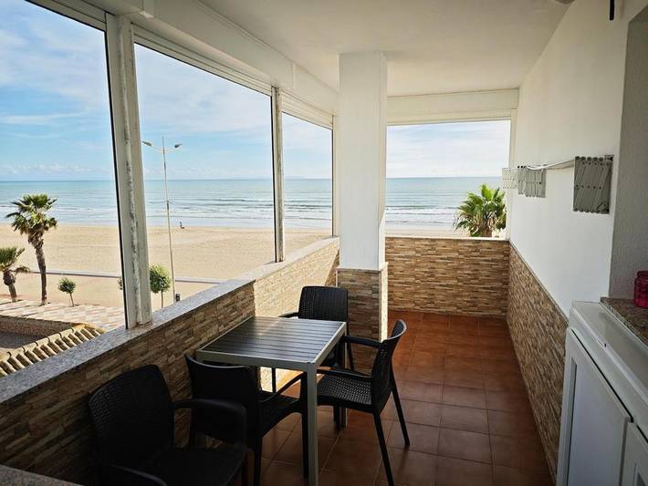 Ferienwohnung für 6 Personen, mit Ausblick und Balkon sowie Pool - 1