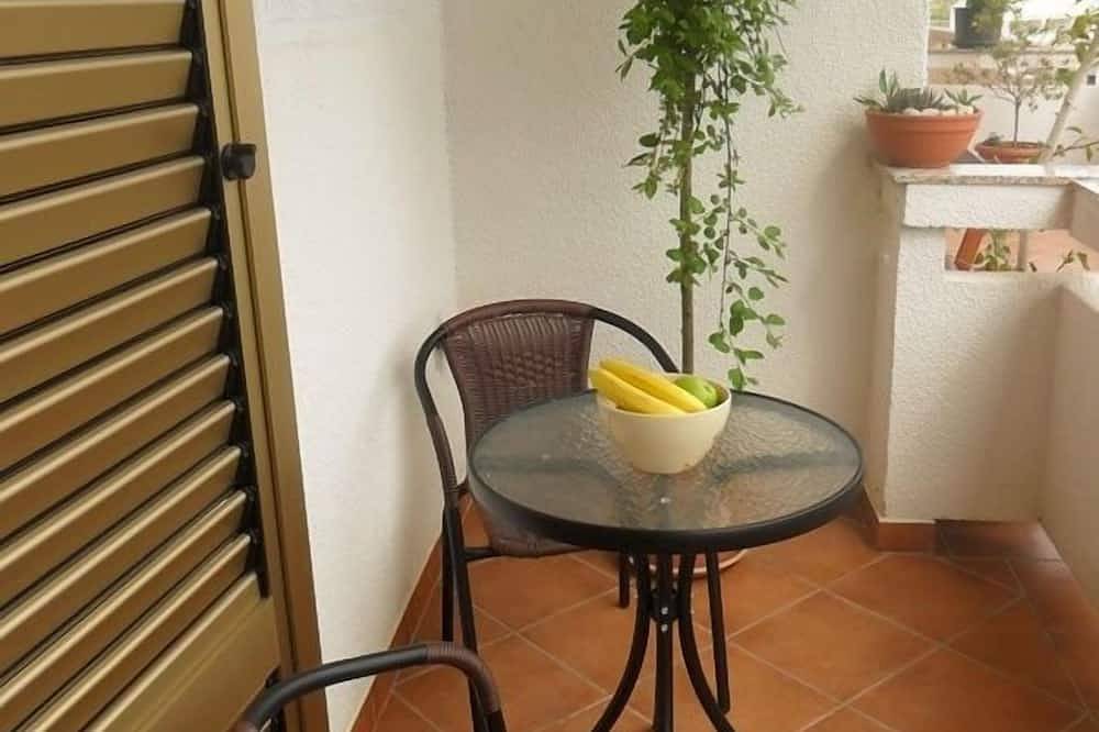 Habitacion en Palit con Balcón, Acondicionador, Wifi (4603-3) in Palit, Rab