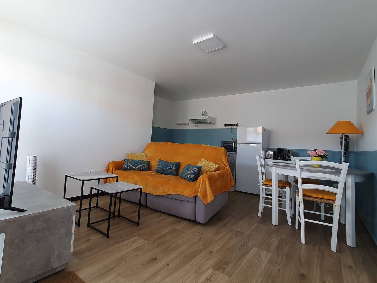 Ganzes Studio, Gemütliches, modernes Studio nahe Stadtzentrum & Strand, ideal für 2 Personen in L'Aiguillon-sur-Mer, Fontenay-le-Comte