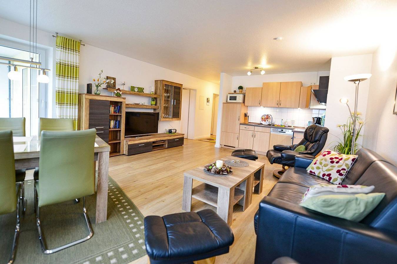 Ganze Wohnung, Nd12 in der 1. Etage - Nur 200 Meter vom Strand entfernt in Sahlenburg Strand, Cuxhaven