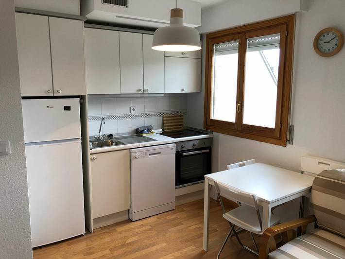 Gîte pour 4 personnes, avec piscine à Jaca - 3
