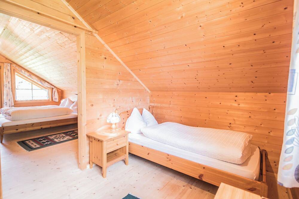 Ganze Wohnung, Chalets Trafögl, (Müstair). in Müstair, Val Müstair