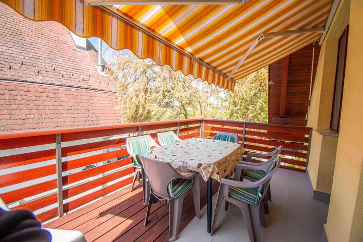 Ferienwohnung für 5 Personen, mit Garten und Balkon in Balatonlelle - 2