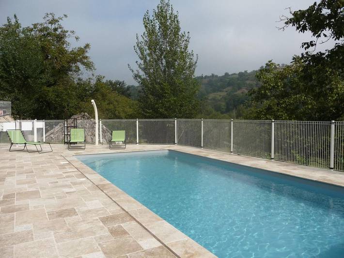 Gîte pour 2 personnes, avec terrasse ainsi que jardin et piscine dans l' Aveyron - 3