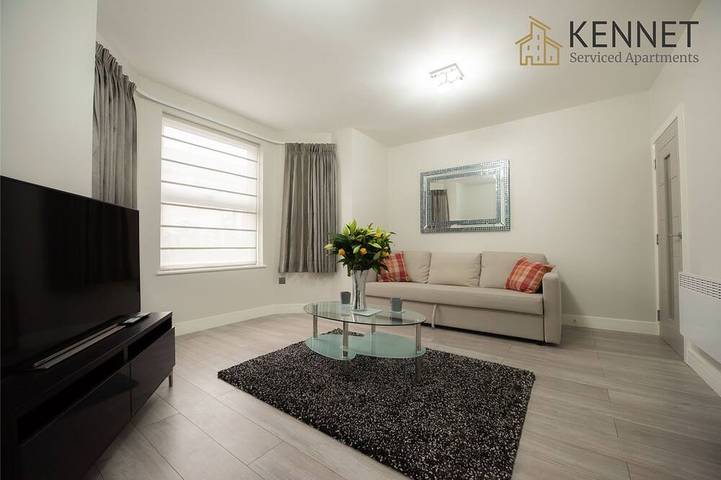 Apartment for 2 people, with garden in Reading