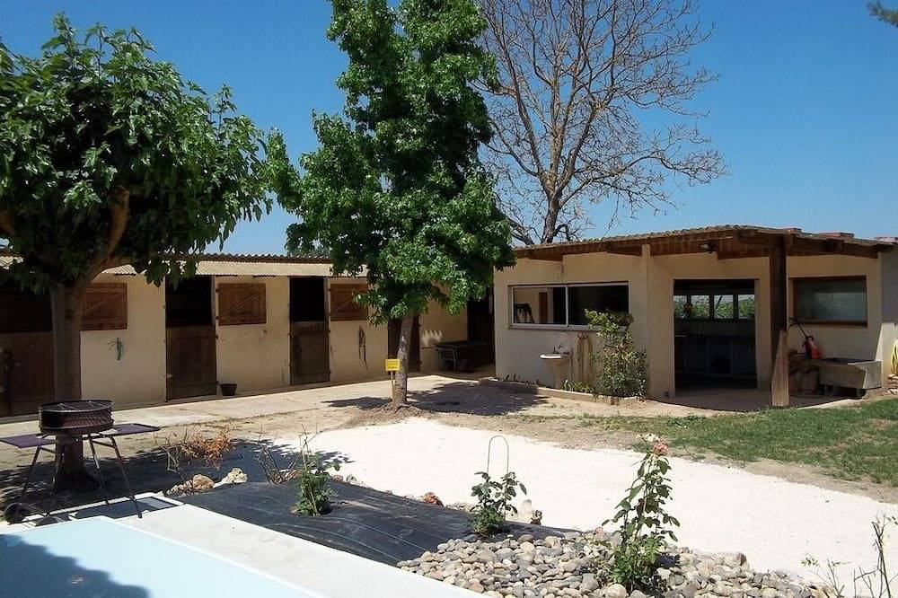 Gabin ofrece tranquilidad, comodidad e independencia, para familias y parejas. in Castelsarrasin, Tarn y Garona