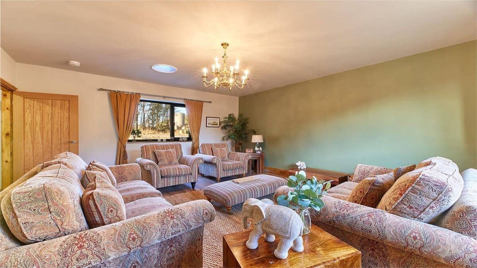 Host Stay The Parlour in Northumberland