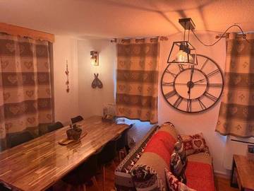 Chalet pour 8 personnes, avec terrasse et vue, animaux acceptés dans La Norma