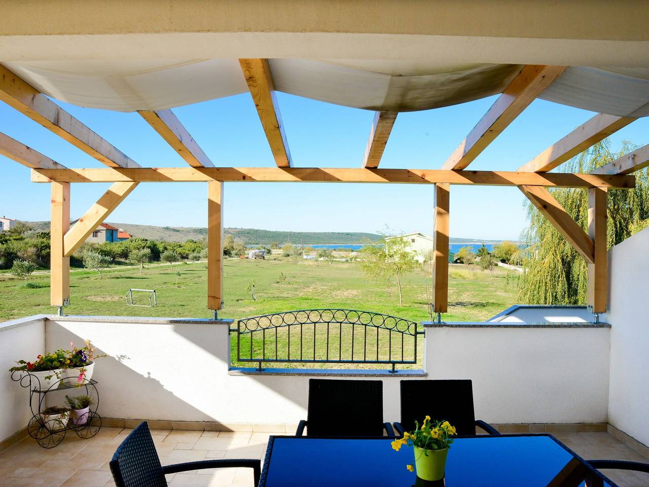 Ganze Wohnung, Wohnung in Ljubac am Meer in Ljubac, Zadar