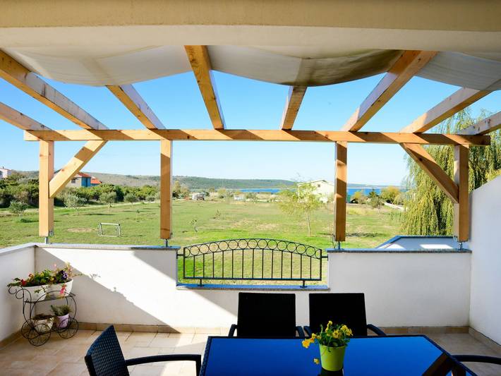 Ganze Wohnung, Wohnung in Ljubac am Meer in Ljubač (Dalmatien), Zadar