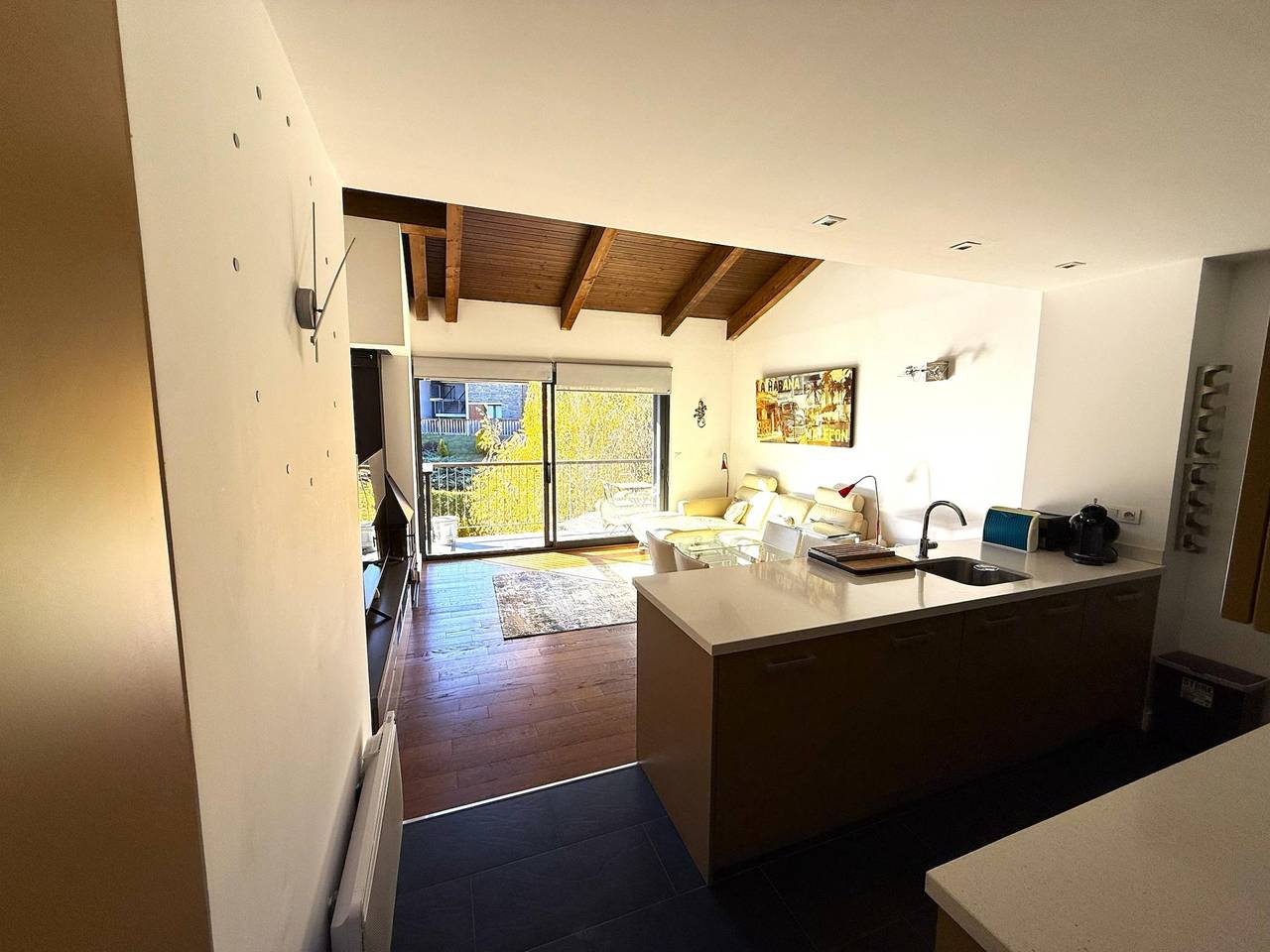 Apartamento vacacional entero, Apartamento de 2 Hab. 5 Pax. Vistas. chimenea y piscina climatizada in Saillagouse, Parque Natural Regional de los Pirineos Catalanes