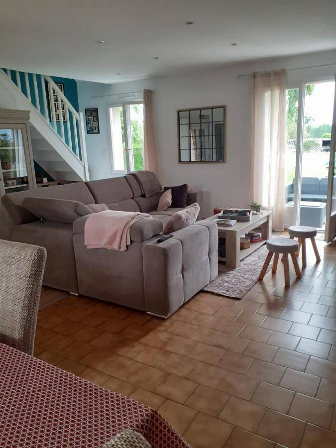 Appartement de vacances pour 6 personnes, avec jardin et piscine
