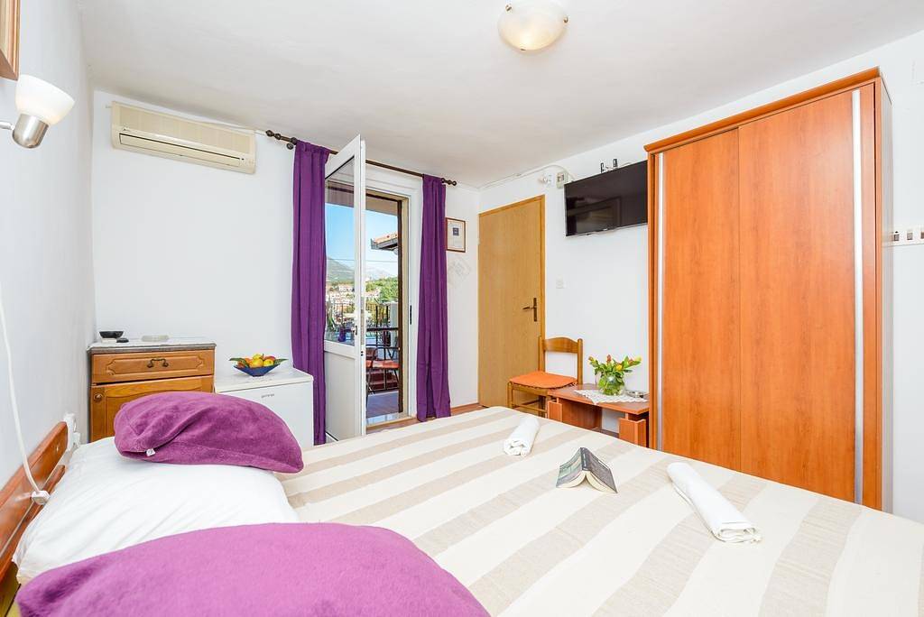 Ganze Ferienwohnung, Zimmer in Cavtat mit Meerblick, Balkon, Klimaanlage, W-Lan (3686-1) in Cavtat, Dubrovnik-Neretva