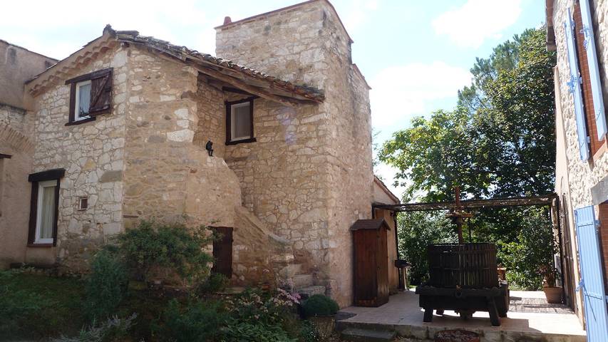 Gîte pour 2 personnes, avec piscine ainsi que jardin et terrasse dans le Tarn - 2