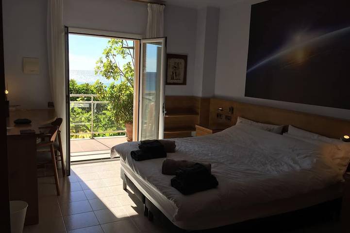 Stunning views! Private pool. Contact Us For A Discount before booking! in Torredembarra, Costa Dorada