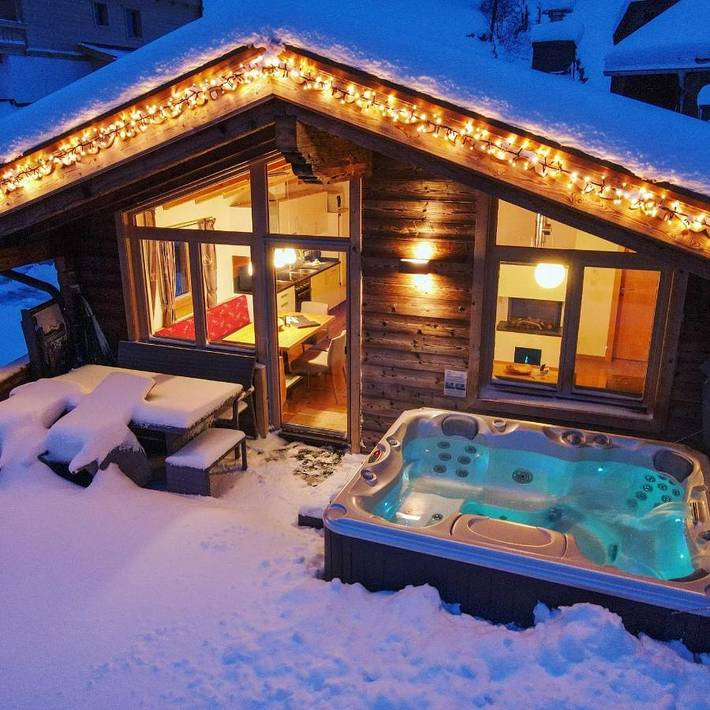 Chalet voor 9 personen, with sauna and tuin as well as whirlpool, kindvriendelijk - 1