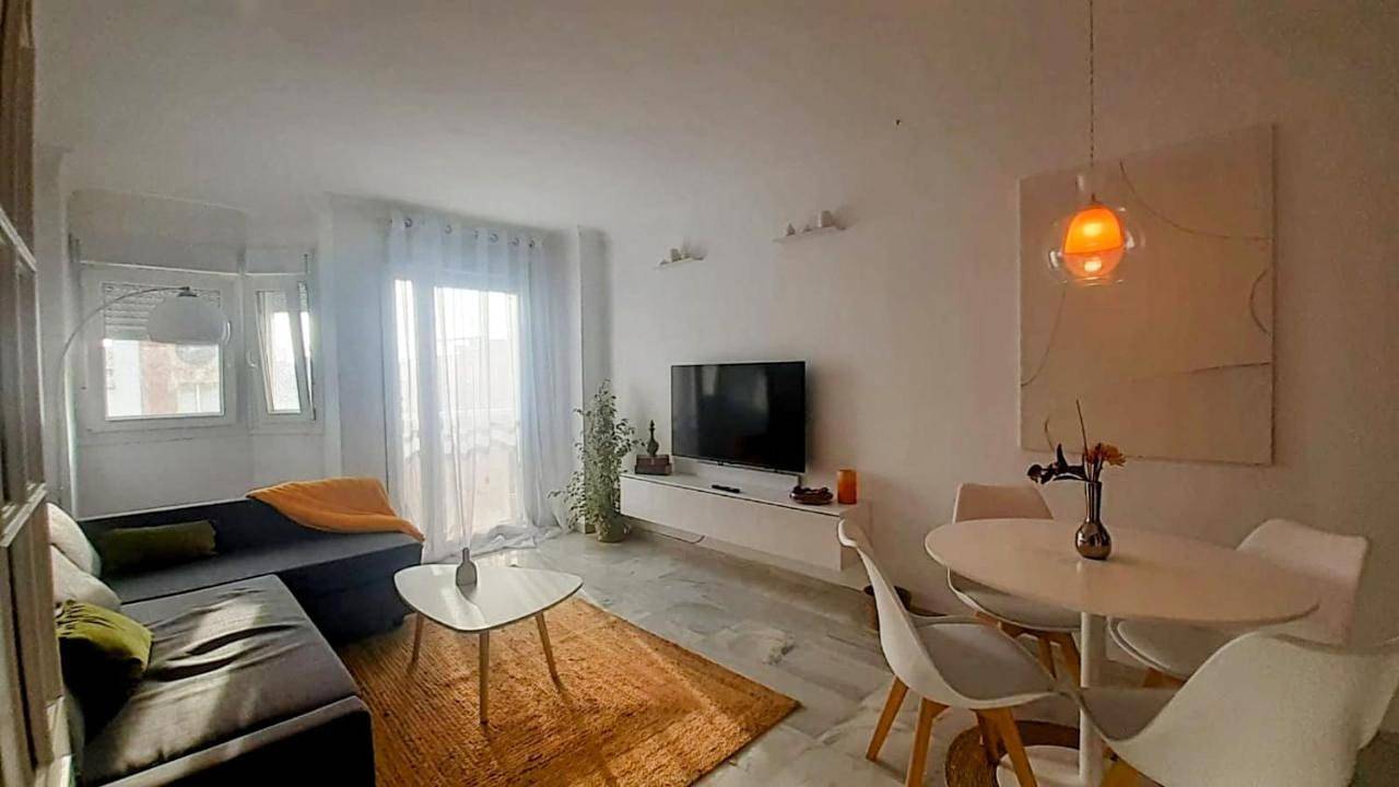Apartamento entero, One-Bedroom Apartment in La Línea de la Concepción, Costa de la Luz