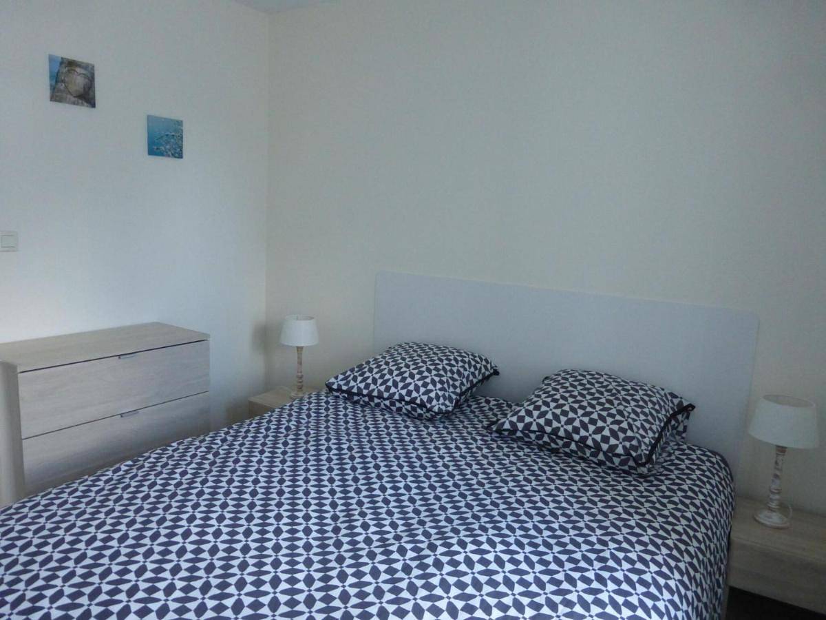 Appartement entier, Two-Bedroom Apartment in Ploulec'h, Ceinture Dorée