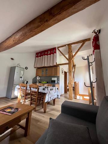 Gîte pour 4 personnes, avec vue à Les Cabannes