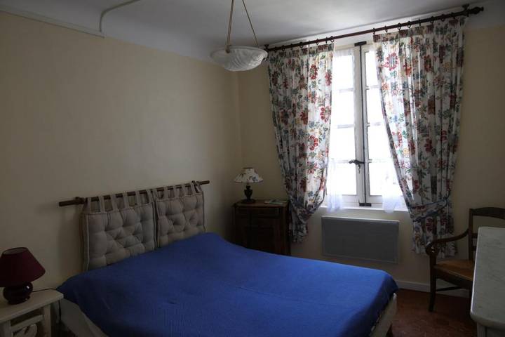 Gîte pour 5 personnes, avec vue, animaux acceptés à Riez - 4