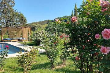 Gîte pour 9 personnes, avec jardin dans Chardonnay (Mâcon)