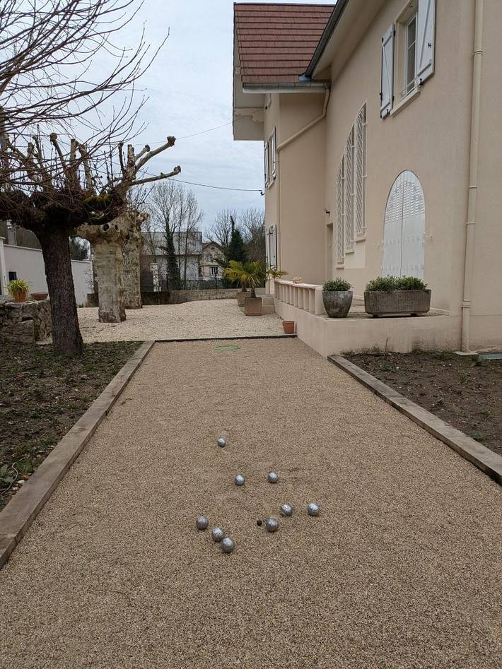 Gîte pour 10 personnes, avec terrasse et jardin, animaux acceptés à Saint-Nazaire-en-Royans