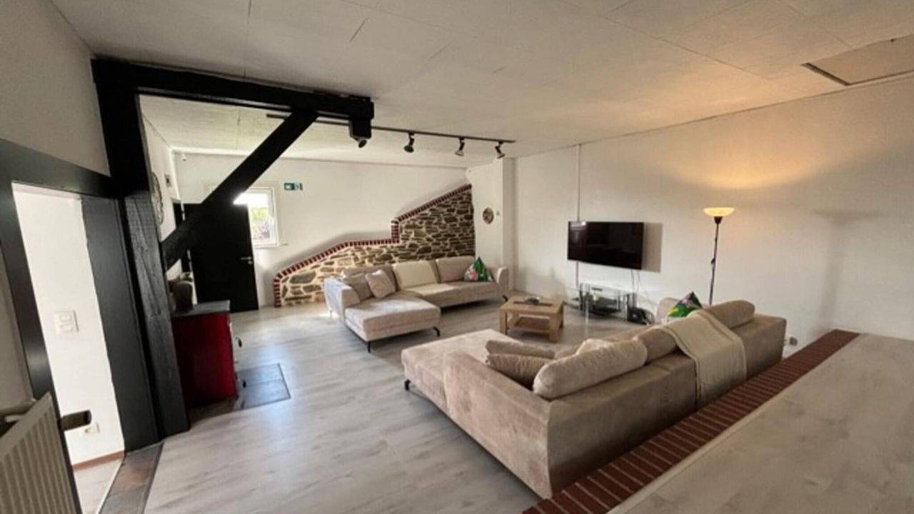 Holiday home for 6 people with garden in Bad Vigaun, Tennengau