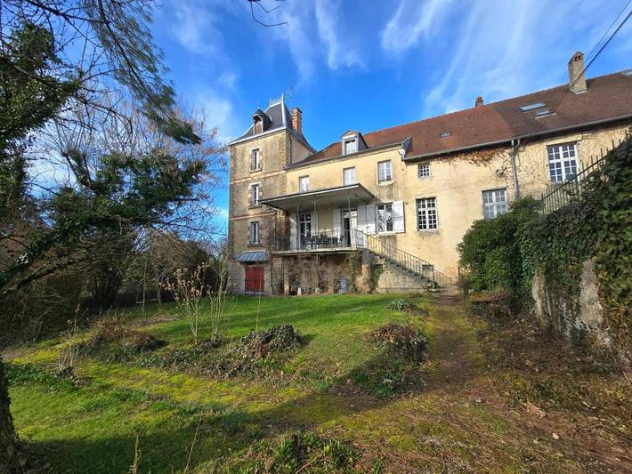 Location de vacances pour 8 personnes, avec jardin et vue à Villeneuve-sous-Pymont - 4