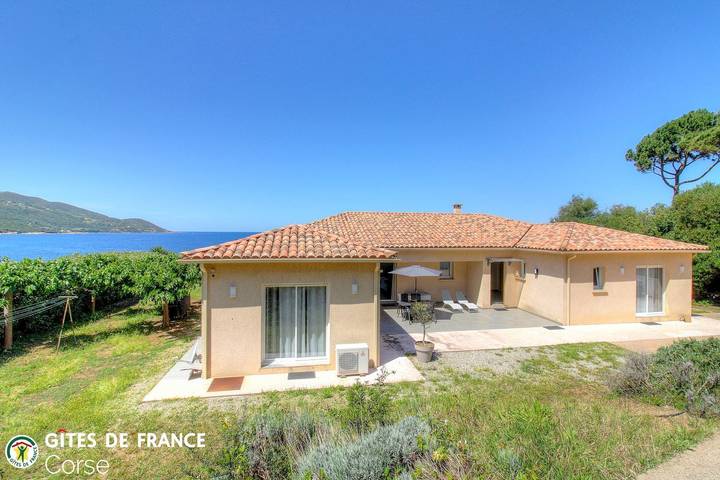 Villa Crique d'Ancone in Calcatoggio, Golfe de Sagone