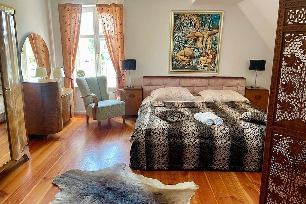 Anwesen mit Garten, Grill und Terrasse in Mielno, Powiat Koszaliński