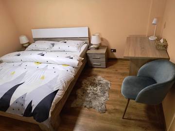 Gîte pour 2 personnes, avec terrasse et vue dans Cluj-Napoca