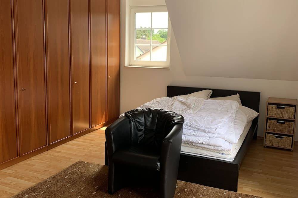 Precioso apartamento (anexo 2 casa de familia) con entrada privada en el campo. in Solingen, Condado del Monte