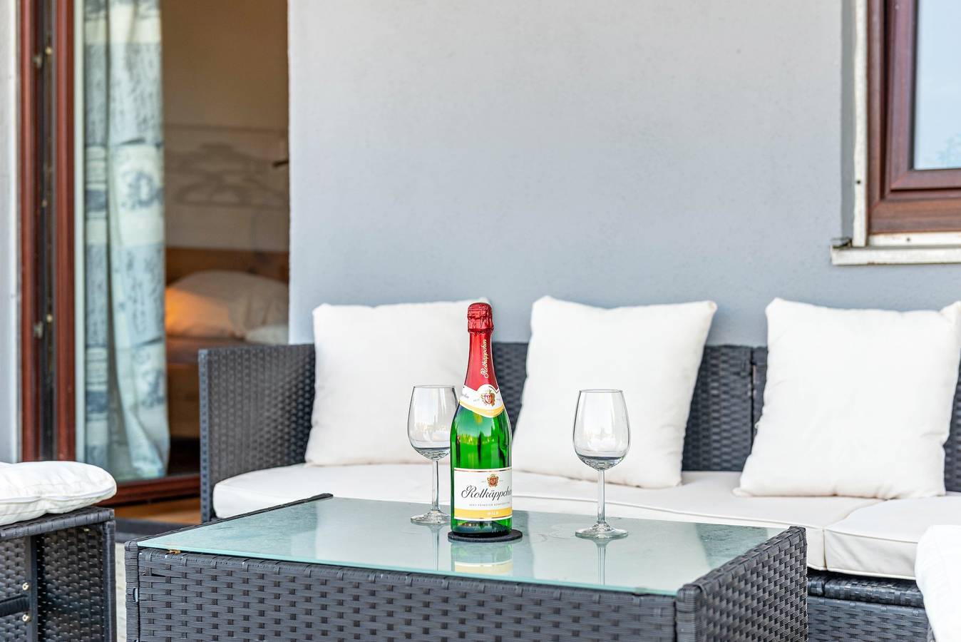 Entire apartment, Holiday Apartment 'Fribo' with Private Terrace and Wi-Fi in Magenbuch, Ostrach