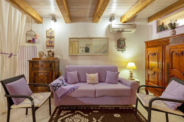 Hel lägenhet, Amethyst in Old Town! Romantic near the sea!  Alghero true feeling! with Wi-Fi in Alghero Vecchia, Alghero